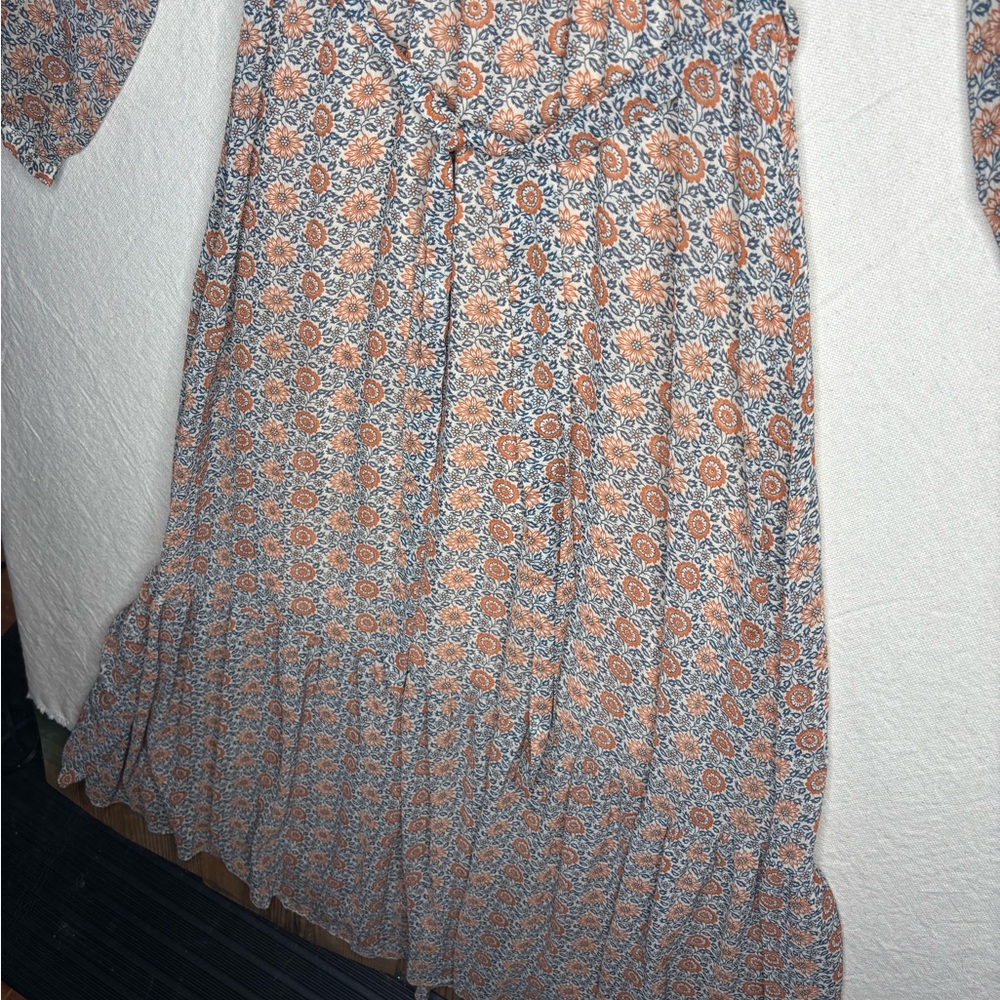 Aakaa women’s medium dress - Picture 4 of 6